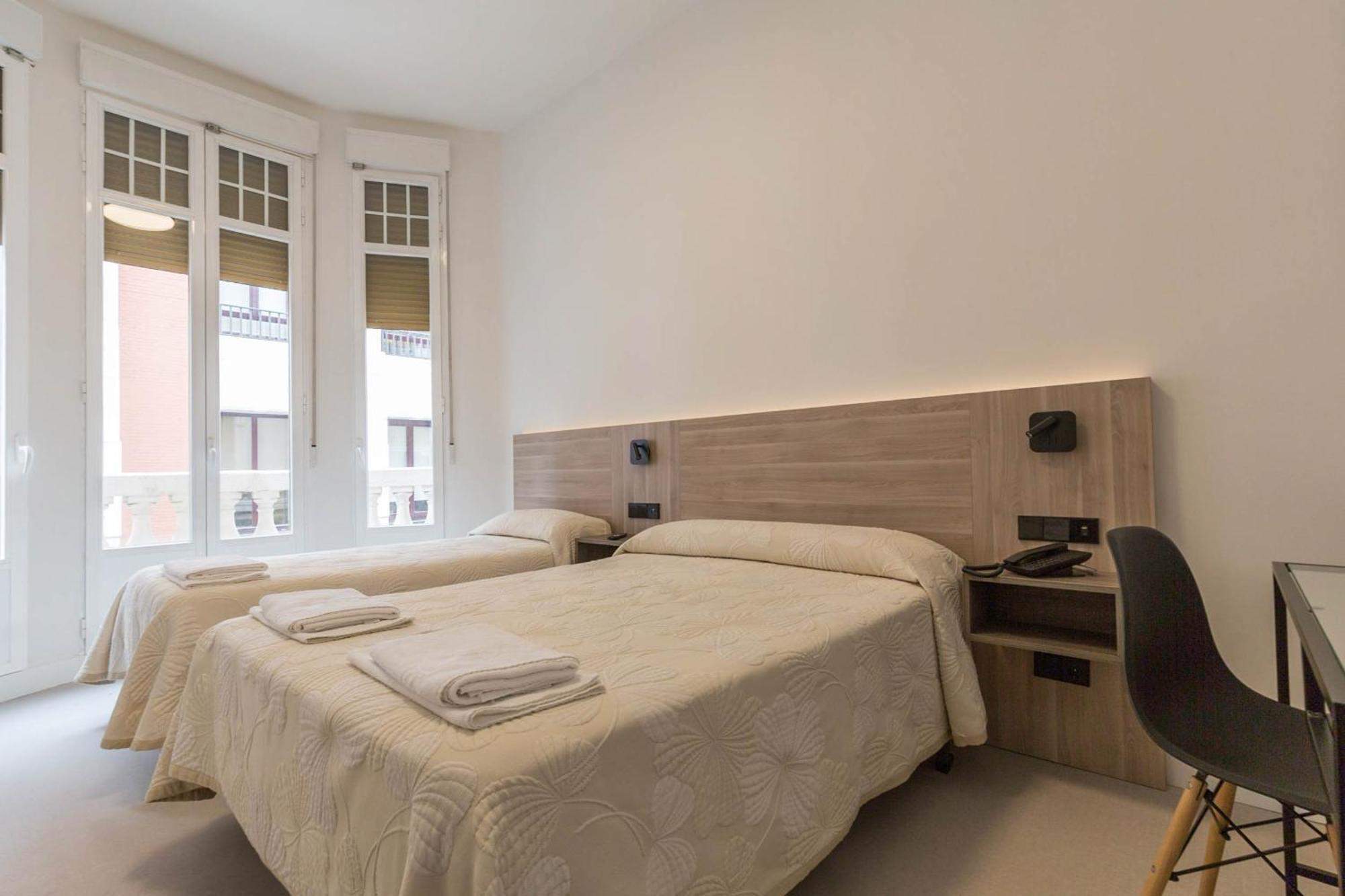 Hostal Excelsior Madrid Ngoại thất bức ảnh