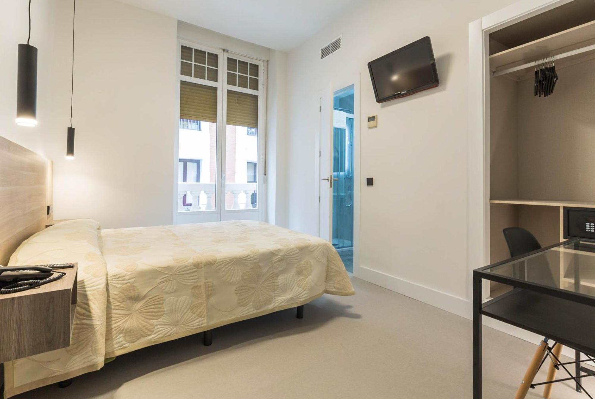 Hostal Excelsior Madrid Ngoại thất bức ảnh