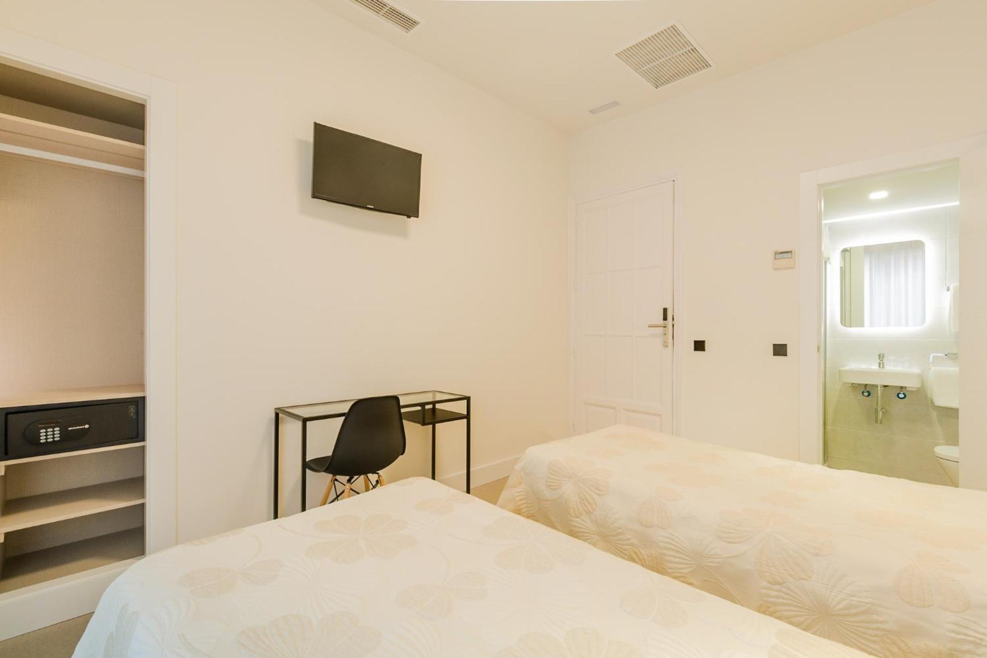 Hostal Excelsior Madrid Ngoại thất bức ảnh